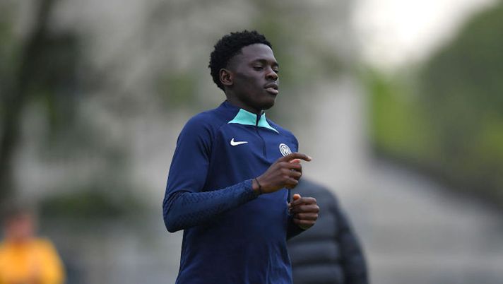 Inter, sorpresa tra i convocati per Napoli. Per la prima volta c’è il 18enne Akinsanmiro - immagine 1