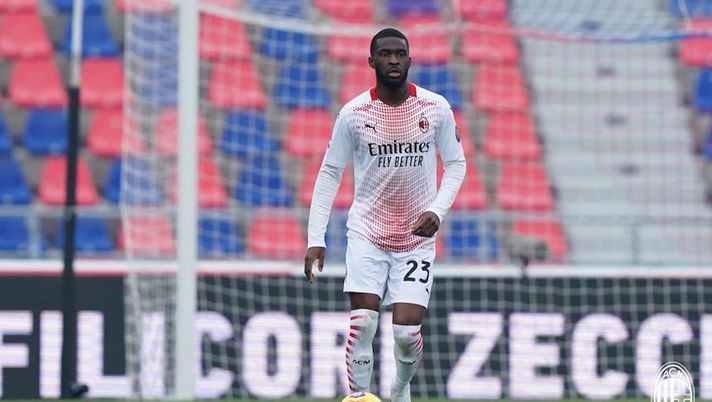 Fikayo Tomori (difensore AC Milan), qui durante Bologna-Milan 1-2 (Serie A 2020-2021) | News (acmilan.com) 