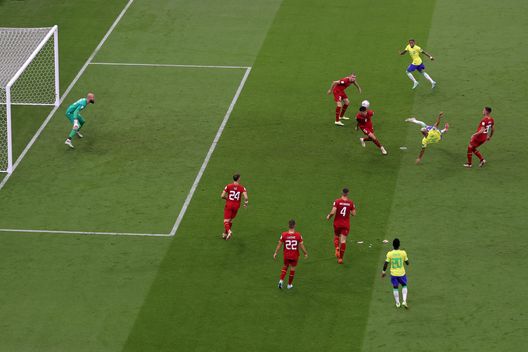 (Photo by Michael Steele/Getty Images) Mondiali, Richarlison vince il premio per il miglior goal del torneo- immagine 2