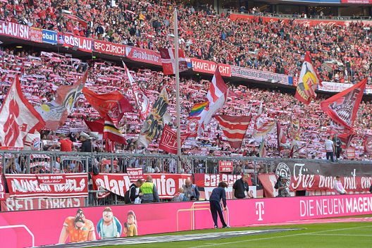 (Getty Images) Bayern, tifosi protestano per il costo triplicato della birra allo stadio- immagine 2