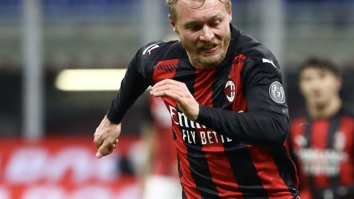 Simon Kjaer (difensore AC Milan), qui durante Milan-Atalanta 0-3 (Serie A 2020-2021) | News (Getty Images) Simon Kjaer (difensore AC Milan), qui durante Milan-Atalanta 0-3 (Serie A 2020-2021) | News (Getty Images)