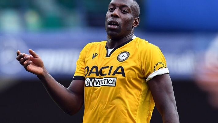 VERONA, ITALY - SEPTEMBER 27: Stefano Okaka of Udinese Calcio
reacts during the Serie A match between Hellas Verona FC and Udinese Calcio at Stadio Marcantonio Bentegodi on September 27, 2020 in Verona, Italy. (Photo by Alessandro Sabattini/Getty Images) Okaka rivela: “Ho un infortunio che definirei grave, i tempi di recupero reali sono questi” - immagine 1