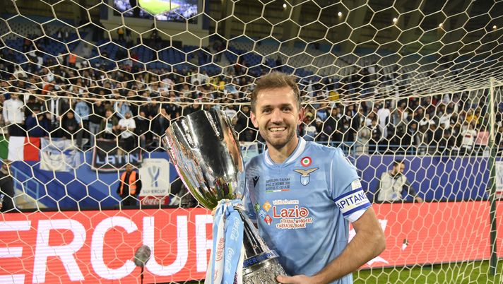Lazio, la società saluta Lulic: “Dieci anni splendidi” Lazio, la società saluta Lulic: “Dieci anni splendidi”