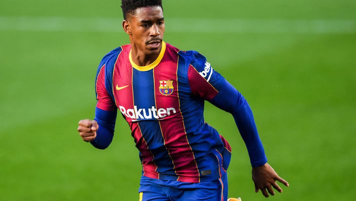 BARCELONA, SPAIN - NOVEMBER 29: Junior Firpo of FC Barcelona looks on during the La Liga Santander match between FC Barcelona and C.A. Osasuna at Camp Nou on November 29, 2020 in Barcelona, Spain. (Photo by David Ramos/Getty Images) 
