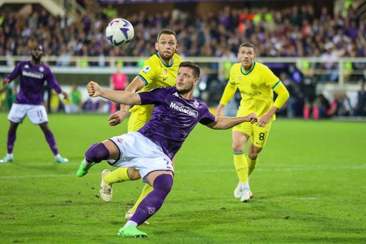GERMOGLI PH: 22 OTTOBRE 2022 FIRENZE STADIO ARTEMIO FRANCHI SERIE A FIORENTINA VS INTER NELLA FOTO GOL JOVIC Marelli: “Valeri, che errori. Dzeko fa fallo, episodio diverso da Jovic”- immagine 2