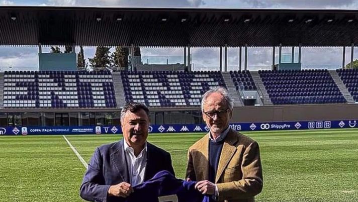 FOTO – Hamrin e il dono alla Fiorentina. La sua numero 7 al Viola Park - immagine 1