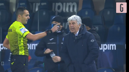 VIDEO, Gasperini espulso in Atalanta-Napoli: rosso e furia contro l’arbitro, ecco le parole dette a Di Bello