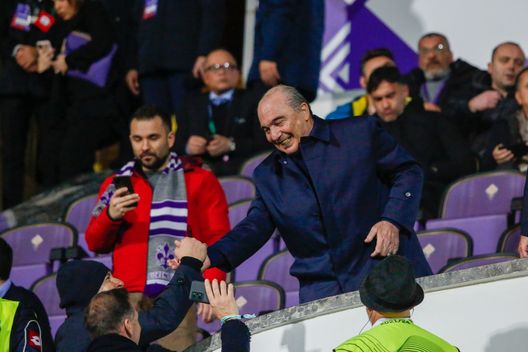 GERMOGLI PH: 9 MARZO 2023 FIRENZE STADIO ARTEMIO FRANCHI EUROPA CONFERENCE LEAGUE FIORENTINA VS SIVASSPOR NELLA FOTO COMMISSO Pupo: “Ecco la mia richiesta a Rocco Commisso e Joe Barone”- immagine 2