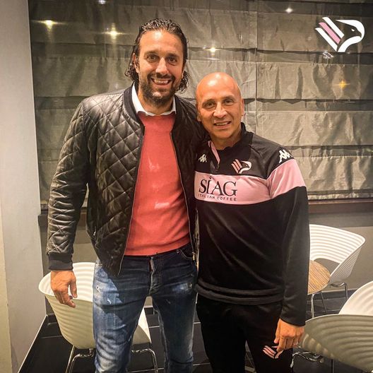 FOTO Palermo, l’ex rosanero Luca Toni fa visita al mister Eugenio Corini FOTO Palermo, l’ex rosanero Luca Toni fa visita al mister Eugenio Corini - immagine 1