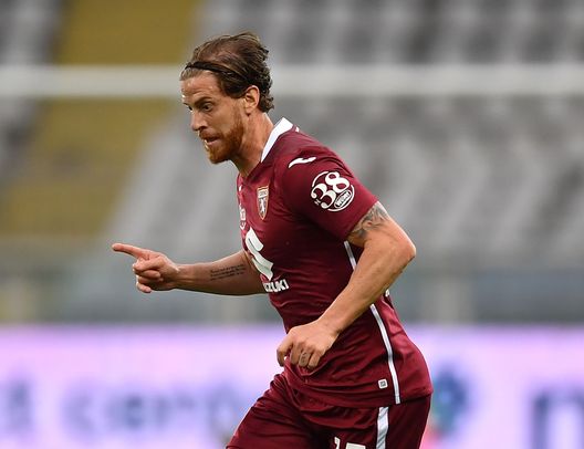TURIN, ITALY - APRIL 26: Cristian Ansaldi of Torino FC in action during the Serie A match between Torino FC and SSC Napoli at Stadio Olimpico di Torino on April 26, 2021 in Turin, Italy. (Photo by Valerio Pennicino/Getty Images) TURIN, ITALY - APRIL 26: Cristian Ansaldi of Torino FC in action during the Serie A match between Torino FC and SSC Napoli at Stadio Olimpico di Torino on April 26, 2021 in Turin, Italy. (Photo by Valerio Pennicino/Getty Images)