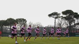 Palermo, manita al Modena e tappa a Girona: ritiro per lo sprint finale in Serie B