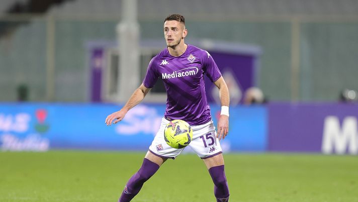 FLORENCE, ITALY - JANUARY 12: Aleksa Terzic of ACF Fiorentina in action during the Coppa Italia match between ACF Fiorentina and UC Sampdoria at Stadio Artemio Franchi on January 12, 2023 in Florence, Italy. (Photo by Gabriele Maltinti/Getty Images) Bologna – Gli aggiornamenti sul mercato in entrata- immagine 1