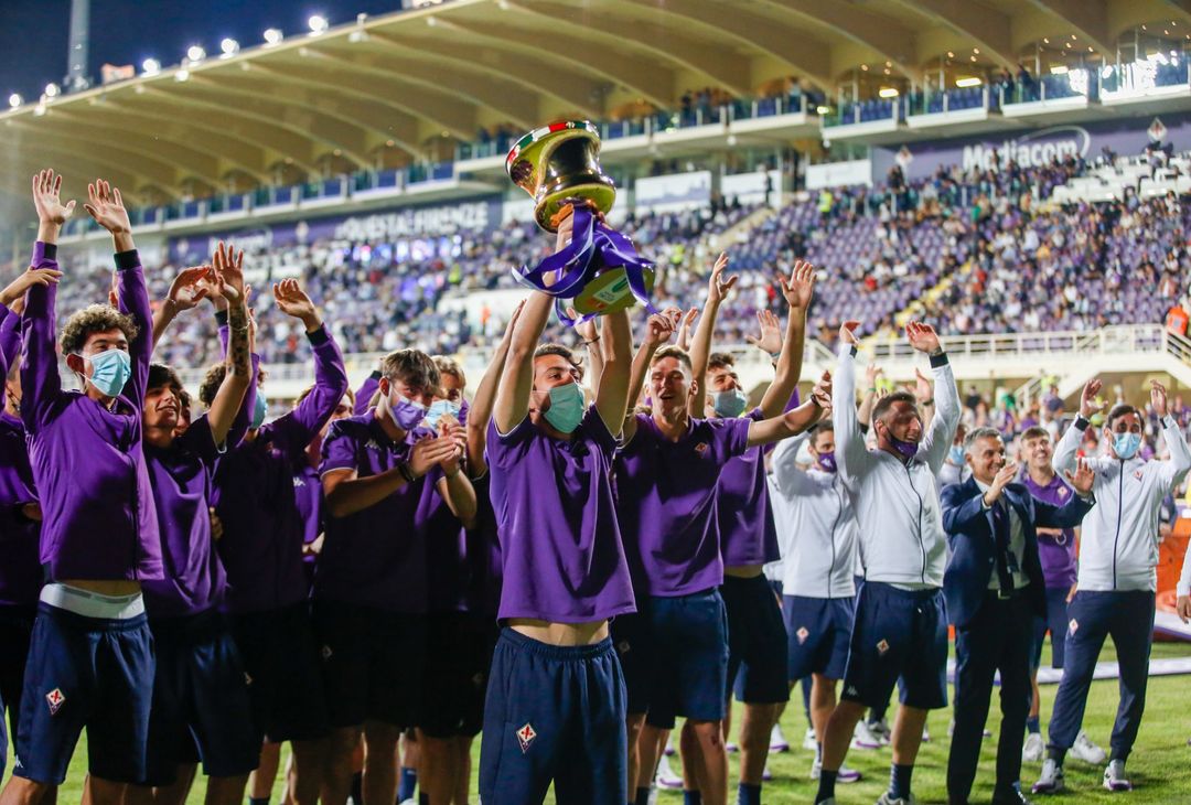  GERMOGLI PH: 28 AGOSTO 2021 FIRENZE STADIO ARTEMIO FRANCHI SERIE A FIORENTINA VS TORINO NELLA FOTO LA FIORENTINA PRIMAVERA SFILA CON LA COPPA 