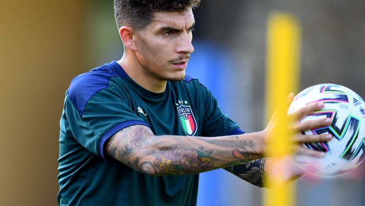 FLORENCE, ITALY - JUNE 13: Giovanni Di Lorenzo of Italy in action during an Italy training session at Centro Tecnico Federale di Coverciano on June 13, 2021 in Florence, Italy. (Photo by Claudio Villa/Getty Images) FLORENCE, ITALY - JUNE 13: Giovanni Di Lorenzo of Italy in action during an Italy training session at Centro Tecnico Federale di Coverciano on June 13, 2021 in Florence, Italy. (Photo by Claudio Villa/Getty Images)