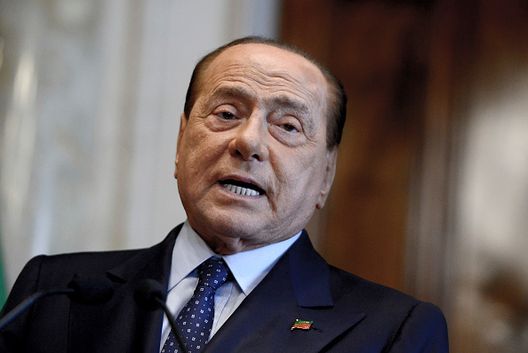 Berlusconi (Getty Images) Berlusconi (Getty Images)