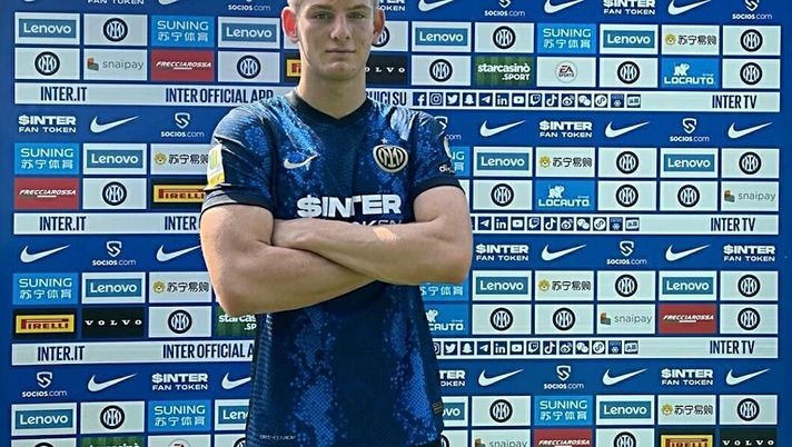 Inter, ecco Zuberek: “Un onore far parte di un club così prestigioso” Inter, ecco Zuberek: “Un onore far parte di un club così prestigioso”