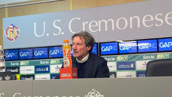 Stroppa: “Rosso assurdo. Noi in gara anche in dieci. Eroi? Quelli sono nei fumetti” Cremonese-Palermo