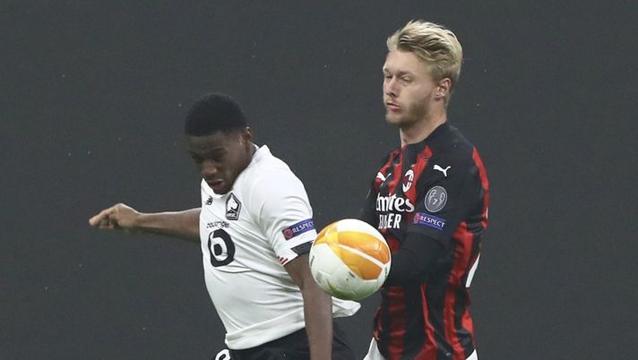 Simon Kjaer (difensore AC Milan) durante Milan-Lille (Europa League 2020-2021) | AC Milan News (Getty Images) 