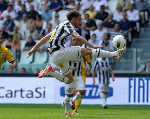 Il gran gol di Claudio Marchisio nella gara contro il Parma nel 2011 Il gran gol di Claudio Marchisio nella gara contro il Parma nel 2011