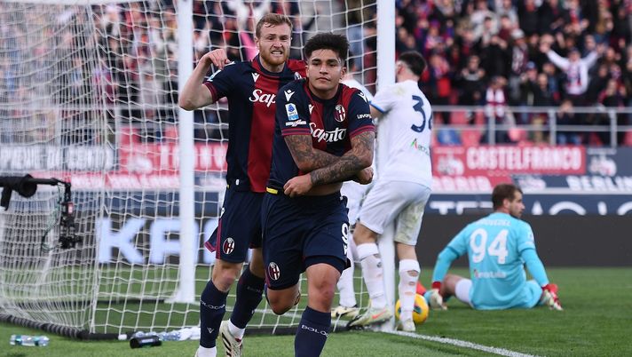 BOLOGNA, ITALY - MARCH 16: Santiago Castro of Bologna celebrates after scoring his team fourth goal during the Serie A match between Bologna and SS Lazio at Stadio Renato Dall'Ara on March 16, 2025 in Bologna, Italy. (Photo by Alessandro Sabattini/Getty Images) Bazzani: “Sul Bologna non dobbiamo avere paura di dire che…”- immagine 1