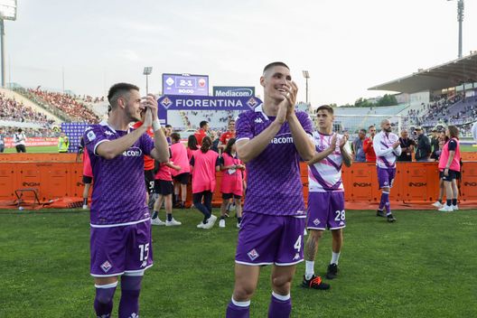 GERMOGLI PH: 27 MAGGIO 2023 FIRENZE STADIO ARTEMIO FRANCHI CAMPIONATO SERIE A FIORENTINA VS ROMA NELLA FOTO Amoruso: “La Fiorentina fatica senza Cabral. Europa? Va tifata la Roma”- immagine 2