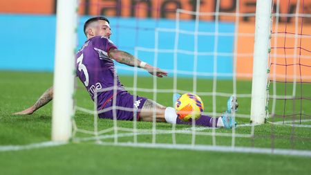 FLORENCE, ITALY - FEBRUARY 05: Cristiano Biraghi of ACF Fiorentina shows his dejection during the Serie A match between ACF Fiorentina and SS Lazio at Stadio Artemio Franchi on February 5, 2022 in Florence, Italy. (Photo by Gabriele Maltinti/Getty Images) FLORENCE, ITALY - FEBRUARY 05: Cristiano Biraghi of ACF Fiorentina shows his dejection during the Serie A match between ACF Fiorentina and SS Lazio at Stadio Artemio Franchi on February 5, 2022 in Florence, Italy. (Photo by Gabriele Maltinti/Getty Images)