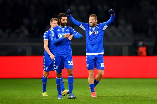 TURIN, ITALY - DECEMBER 02: Andrea La Mantia of Empoli celebrates scoring his sides second goal during the Serie A match between Torino FC and Empoli FC at Stadio Olimpico di Torino on December 02, 2021 in Turin, Italy. (Photo by Valerio Pennicino/Getty Images) Verre: “Empoli, una botta d’adrenalina. Sono qui per trovare continuità”- immagine 2