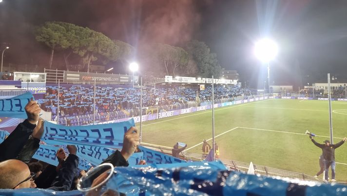 Derby del Lario, Como show e sfottò social: ” Il lago di Lecco non esiste” - immagine 1