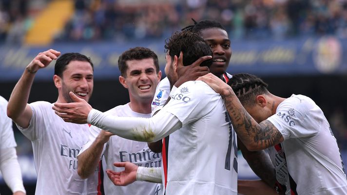 Tris del Milan al Verona, sbancato il Bentegodi: sorpasso sulla Juve in classifica - immagine 1