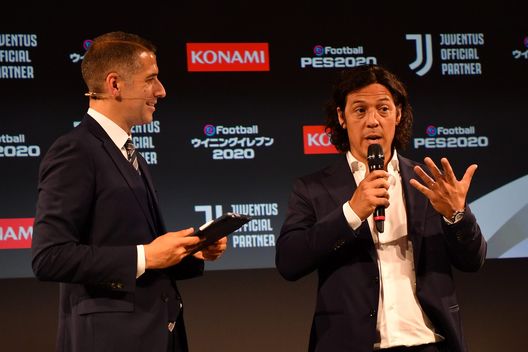 TURIN, ITALY - JULY 16: Mauro German Camoranesi (R) of Juventus attends the Juventus Unveils Partnership With Konami on July 16, 2019 in Turin, Italy. (Photo by Valerio Pennicino - Juventus FC/Juventus FC via Getty Images) TURIN, ITALY - JULY 16: Mauro German Camoranesi (R) of Juventus attends the Juventus Unveils Partnership With Konami on July 16, 2019 in Turin, Italy. (Photo by Valerio Pennicino - Juventus FC/Juventus FC via Getty Images)