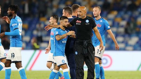 NAPLES, ITALY - SEPTEMBER 26: Luciano Spalletti SSC Napoli coach celebrates the victory with his player Lorenzo Insigne after the Serie A match between SSC Napoli and Cagliari Calcio at Stadio Diego Armando Maradona on September 26, 2021 in Naples, Italy. (Photo by Francesco Pecoraro/Getty Images) NAPLES, ITALY - SEPTEMBER 26: Luciano Spalletti SSC Napoli coach celebrates the victory with his player Lorenzo Insigne after the Serie A match between SSC Napoli and Cagliari Calcio at Stadio Diego Armando Maradona on September 26, 2021 in Naples, Italy. (Photo by Francesco Pecoraro/Getty Images)