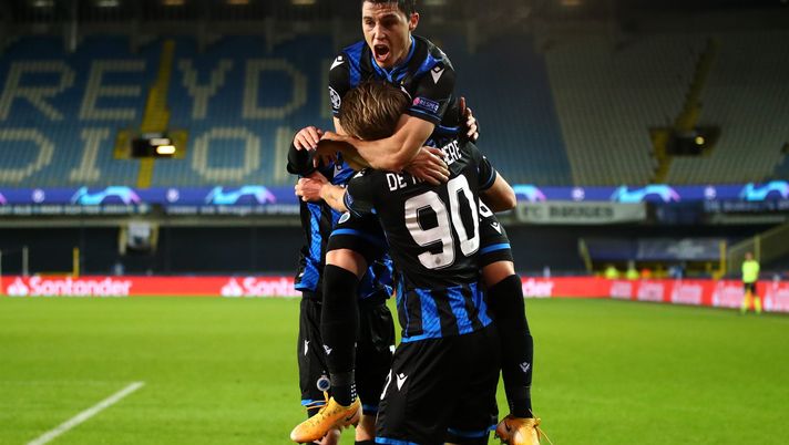 BRUGGE, BELGIUM - DECEMBER 02: Charles De Ketelaere of Club Brugge KV celebrates scoring his teams first goal of the game with team mates Federico Ricca and Noa Lang during the UEFA Champions League Group F stage match between Club Brugge KV and Zenit St. Petersburg at Jan Breydel Stadium on December 02, 2020 in Brugge, Belgium. Sporting stadiums around Belgium remain under strict restrictions due to the Coronavirus Pandemic as Government social distancing laws prohibit fans inside venues resulting in games being played behind closed doors. (Photo by Dean Mouhtaropoulos/Getty Images) BRUGGE, BELGIUM - DECEMBER 02: Charles De Ketelaere of Club Brugge KV celebrates scoring his teams first goal of the game with team mates Federico Ricca and Noa Lang during the UEFA Champions League Group F stage match between Club Brugge KV and Zenit St. Petersburg at Jan Breydel Stadium on December 02, 2020 in Brugge, Belgium. Sporting stadiums around Belgium remain under strict restrictions due to the Coronavirus Pandemic as Government social distancing laws prohibit fans inside venues resulting in games being played behind closed doors. (Photo by Dean Mouhtaropoulos/Getty Images)