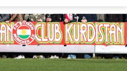 Striscione pro-Kurdistan al derby di Monaco di Baviera: feriti e spray al peperoncino!