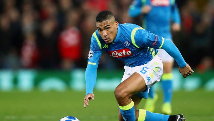 LIVERPOOL, ENGLAND - DECEMBER 11: Allan of Napoli in action during the UEFA Champions League Group C match between Liverpool and SSC Napoli at Anfield on December 11, 2018 in Liverpool, United Kingdom. (Photo by Clive Brunskill/Getty Images) Caressa: “Quanti Allan vorresti in campo? Io undici, lo metterei anche in porta” - immagine 1