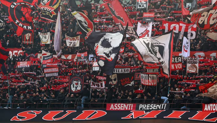 Milan-Udinese 3-2: la Curva Sud Milano, cuore del tifo rossonero (credits: GETTY Images)