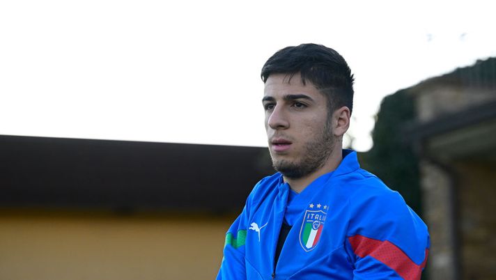 FLORENCE, ITALY - NOVEMBER 14: Fabiano Parisi of Italy looks on during the training session at Centro Tecnico Federale di Coverciano on November 14, 2022 in Florence, Italy. (Photo by Mattia Ozbot/Getty Images) MERCATO – Offerta per Parisi, si tratta! Lukaku, Acerbi, Reijnders, Dia, Milinkovic, Dybala… - immagine 1