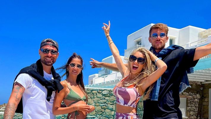 Fonte: Instagram Michela Persico Michela Persico e Rugani in vacanza a Mykonos: con loro altra coppia bianconera - immagine 1
