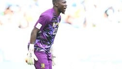 Onana, dopo caso al Mondiale gioca partitella con i bambini in Camerun