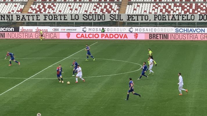 La guerra agli arbitraggi, ora anche il Gubbio fa un comunicato: &#8220;Noi danneggiati con il Padova&#8221; 