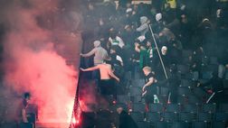 Derby di Stoccolma, negli scontri spunta… un tifoso topo