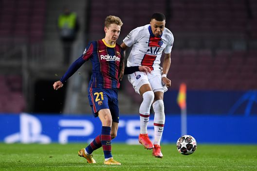 Barcellona De Jong (getty images) Barcellona De Jong (getty images)