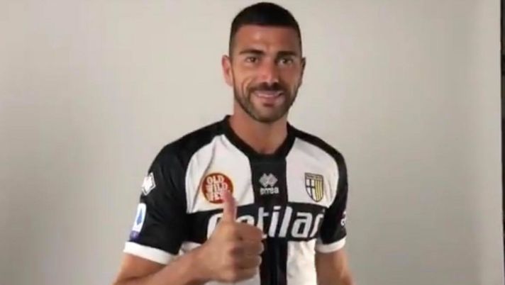 Parma, Pellè: “Era arrivato il momento di lasciare la Cina, i gialloblu mi hanno voluto fortemente”  Parma, Pellè: “Era arrivato il momento di lasciare la Cina, i gialloblu mi hanno voluto fortemente”