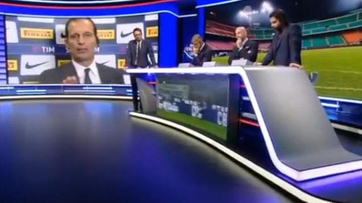 Juventus-Torino, il confronto Allegri-Adani continua. La verità del tecnico ed il paragone con il Barcellona… Juventus-Torino, il confronto Allegri-Adani continua. La verità del tecnico ed il paragone con il Barcellona…