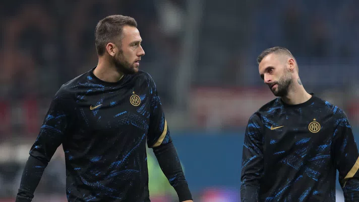 Inter, i tempi di recupero per de Vrij. Fiato sospeso Brozovic, oggi gli esami - immagine 1