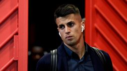 TS – Cancelo vale già il doppio. Lo vuole Mourinho: la risposta della Juventus è secca
