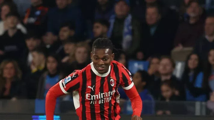 Rafael Leao AC Milan Napoli Milan 2-1 Serie A news 2024-25