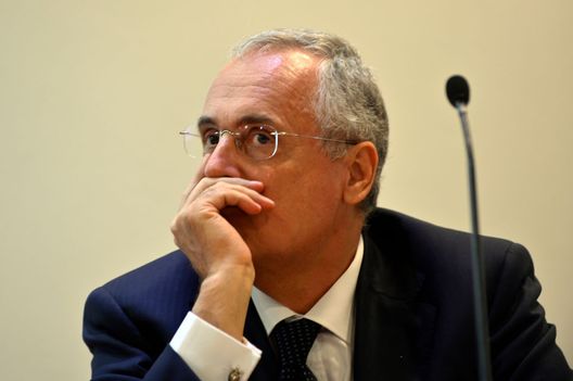 ROME, ITALY - OCTOBER 10: SS Lazio President Claudio Lotito SS Lazio press conference at the Olimpico Stadium on October 10, 2019 in Rome, Italy. (Photo by Marco Rosi/Getty Images) ROME, ITALY - OCTOBER 10: SS Lazio President Claudio Lotito SS Lazio press conference at the Olimpico Stadium on October 10, 2019 in Rome, Italy. (Photo by Marco Rosi/Getty Images)