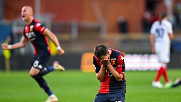 GENOA, ITALY - APRIL 24: Milan Badelj of Genoa (C) celebrates after the Serie A match between Genoa CFC and Cagliari Calcio at Stadio Luigi Ferraris on April 24, 2022 in Genoa, Italy. (Photo by Getty Images) Umori da derby: Genoa più vivo della Samp, ma ha meno qualità… - immagine 1