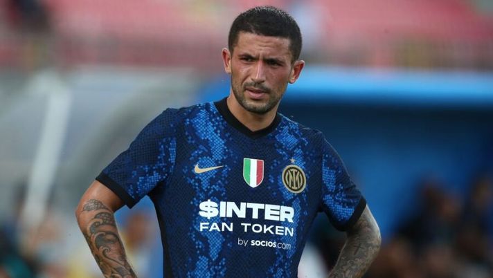 MONZA, ITALY - AUGUST 14: Stefano Sensi of FC Internazionale looks on during the pre-season friendly match between FC Internazionale and Futbol'nyj Klub Dynamo Kyïv at U-Power Stadium on August 14, 2021 in Monza, Italy. (Photo by Marco Luzzani/Getty Images ) UFFICIALE – Sensi passa alla Sampdoria: depositato il contratto in Lega - immagine 1