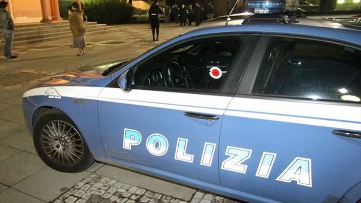 Napoli: accoltellato nella notte un tifoso della Dinamo Kiev Napoli: accoltellato nella notte un tifoso della Dinamo Kiev